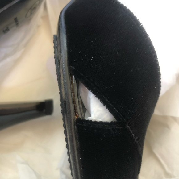 CHANEL BLACK SUEDE SHOES SIZE 38.5 - Picture 4 of 16